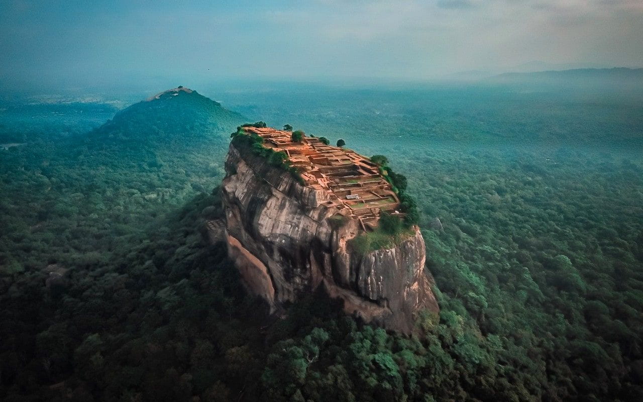 about Summer Ceylon Holiday  tours lanka